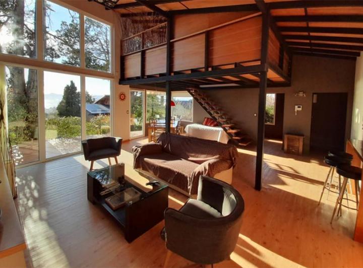 Foto de 906 - Casa en alquiler en Bariloche con vista al lago, imagen 2