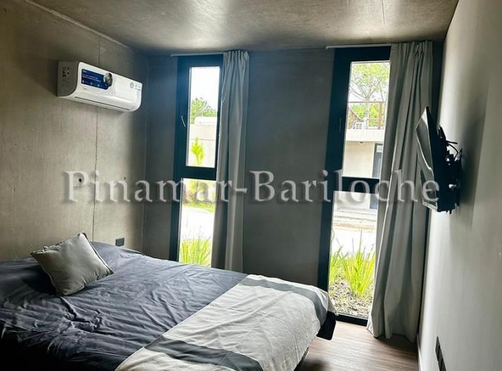 Foto de 920 - Casa en alquiler en Pinamar Barrio Cerrado Berlín Woods - 2, imagen 2