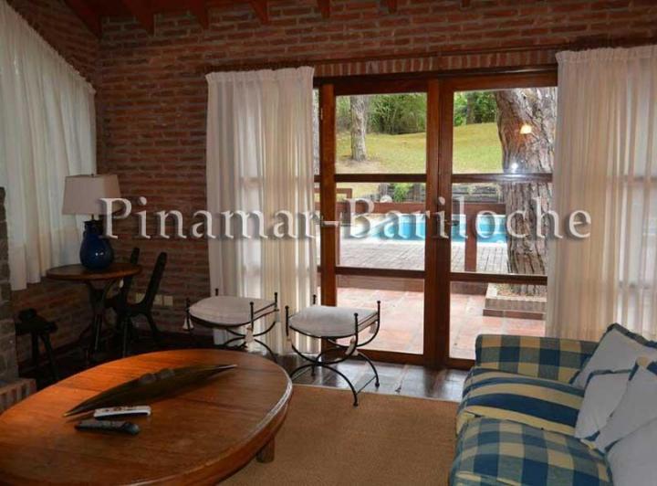 Casa en Venta y en Alquiler Zona Centro de Cariló con Pileta Climatizada - 1063 3