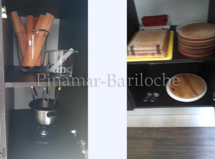 Chalet con pileta, 3 Dormitorios, Cochera doble techada - 1018