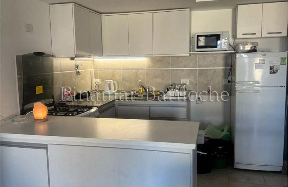 Foto de Departamento de 3 ambientes en alquiler en Bariloche - Vista al lago zona centro - 413, imagen 3
