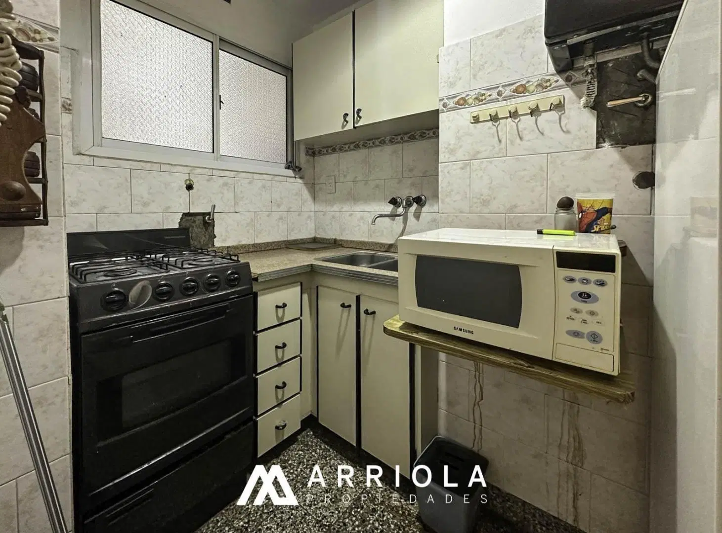 Dpto 2 amb interno. Gascon y Alsina. 4