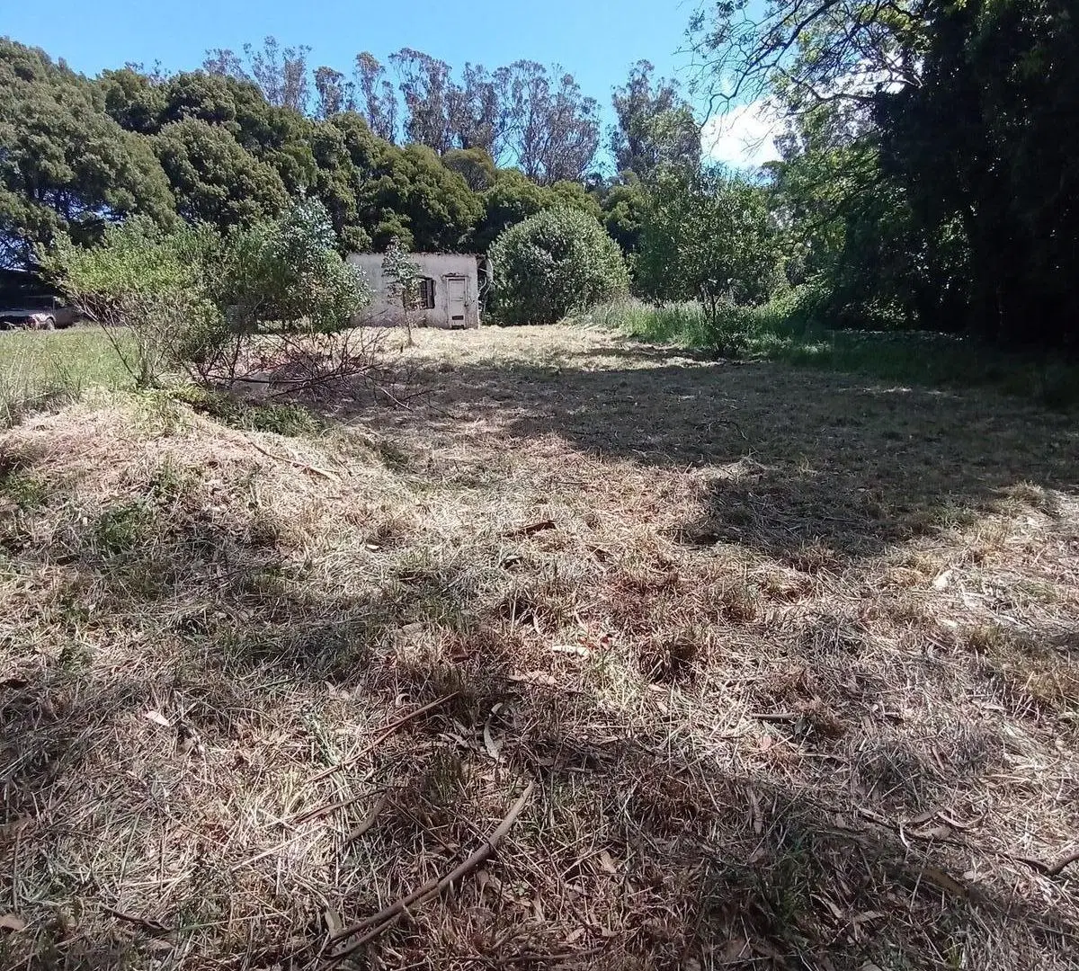 Terreno en Los Acantilados 3