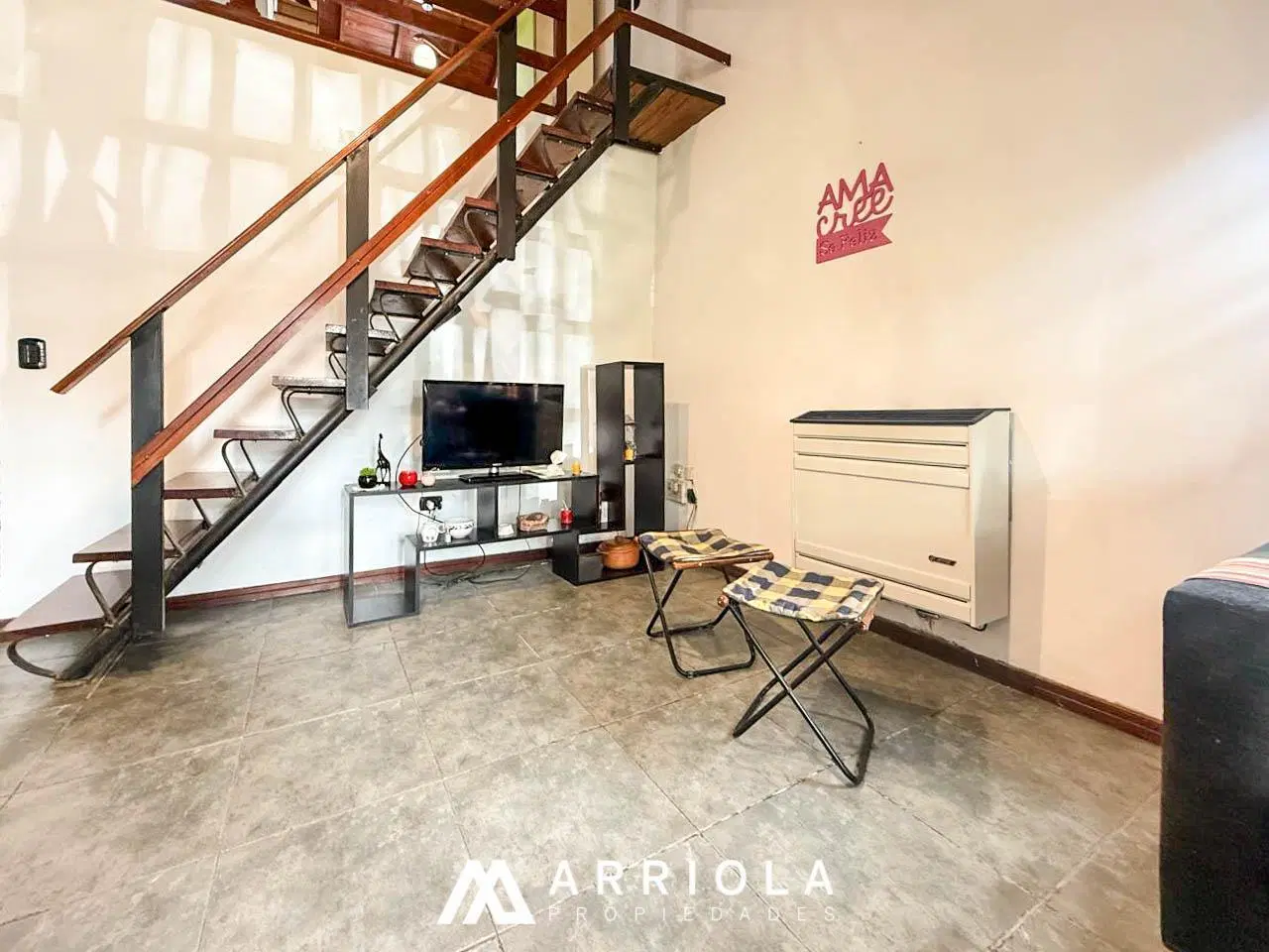 LA FLORIDA. Casa 4 amb. en lote 10 x 34 3
