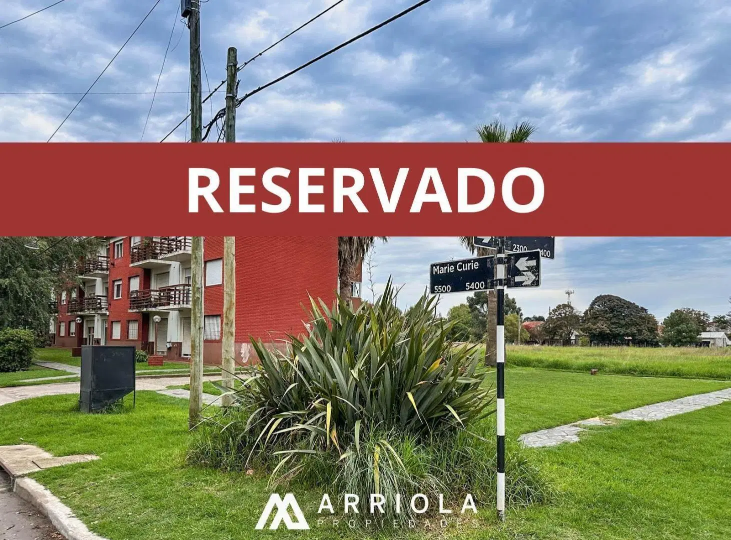 Dpto 3 amb. en Planta Baja con vista al Parque. ZONA ESTRADA. 2