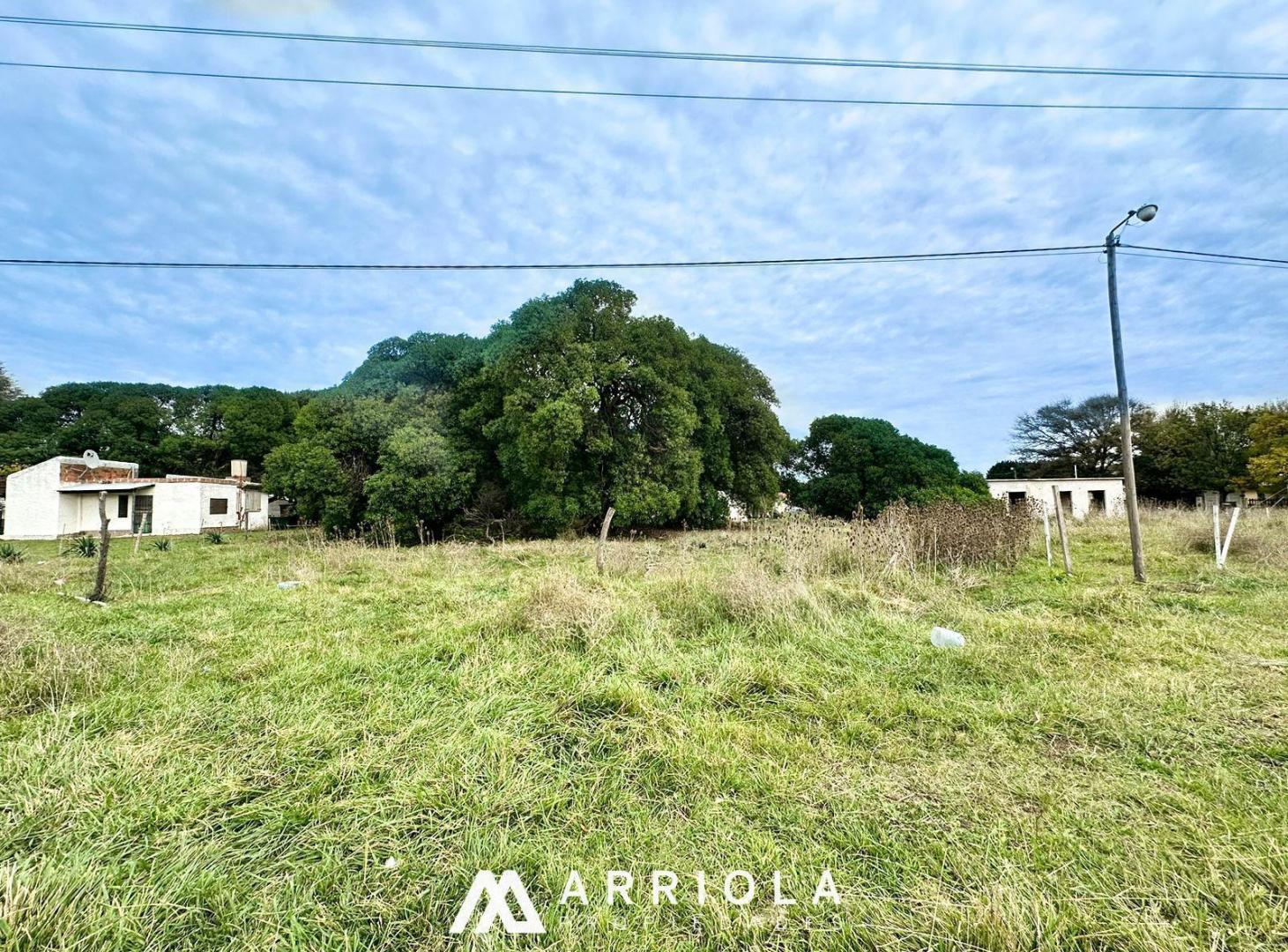 En BLOCK dos LOTES en Miramar, a pasos de la Villa Deportiva Los Santos del Oeste
