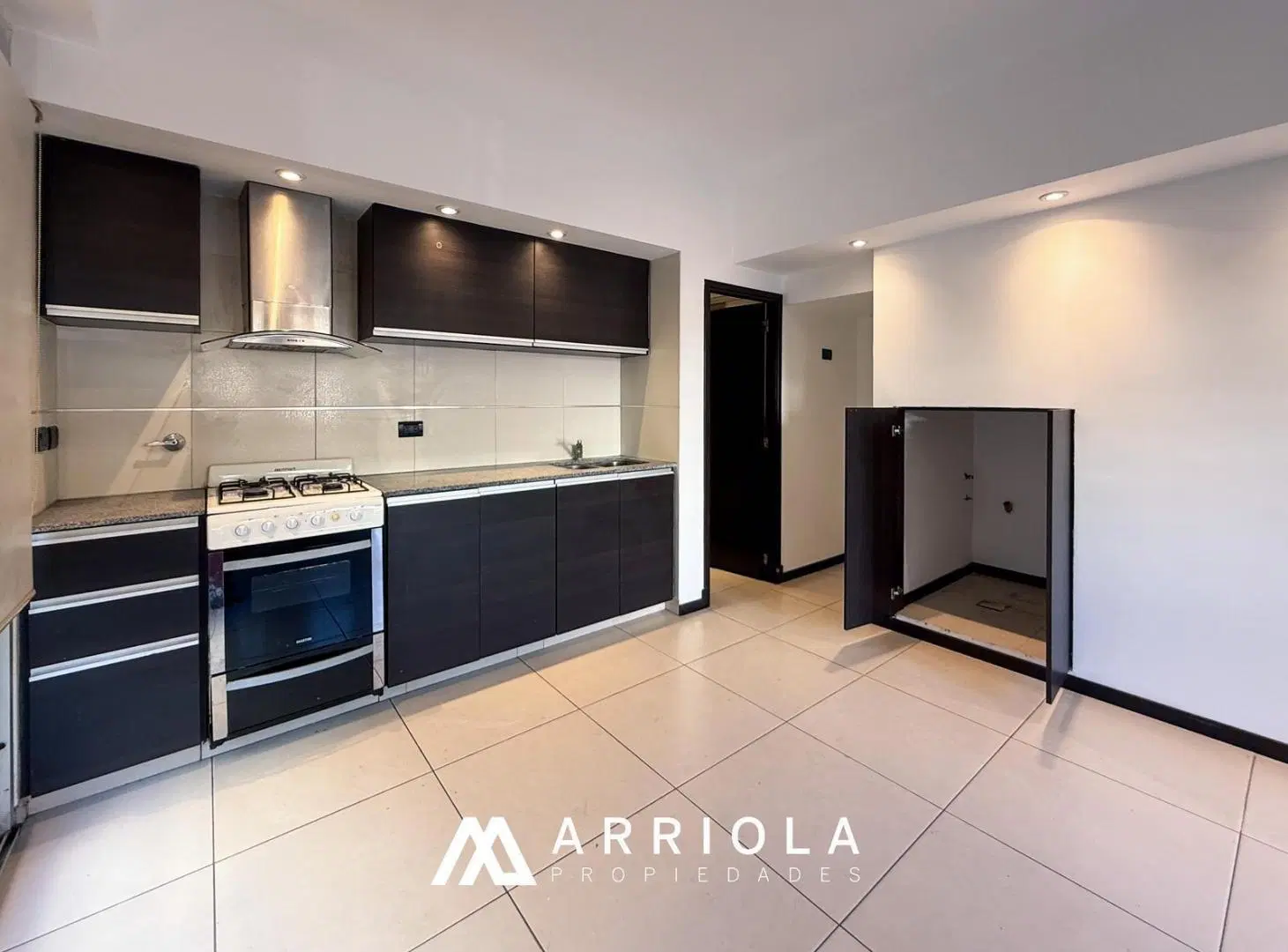 PH 2 ambientes en alquiler en Mar del Plata. Apto uso profesional o vivienda. 3