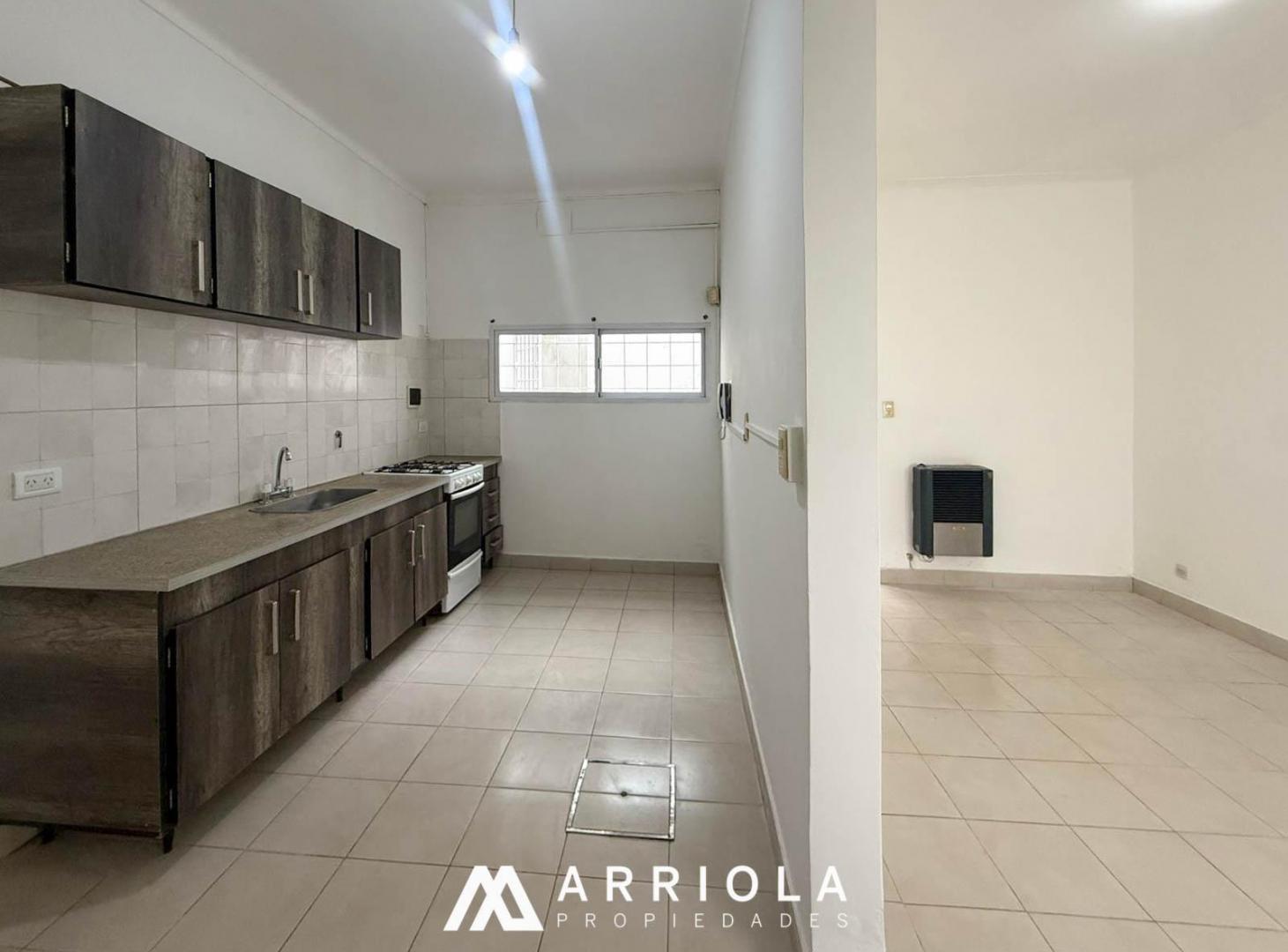 Foto de PH de 3 ambientes con patio, sin expensas a 2 cuadras de la playa., imagen 4