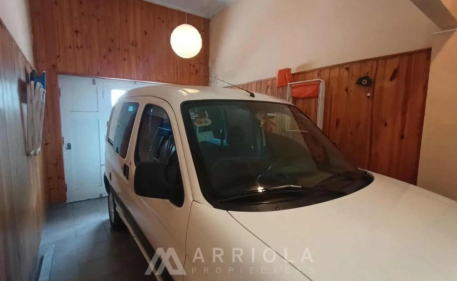 APTO CREDITO. Casa en Macrocentro con 3 dormitorios. Excelente estado! 8