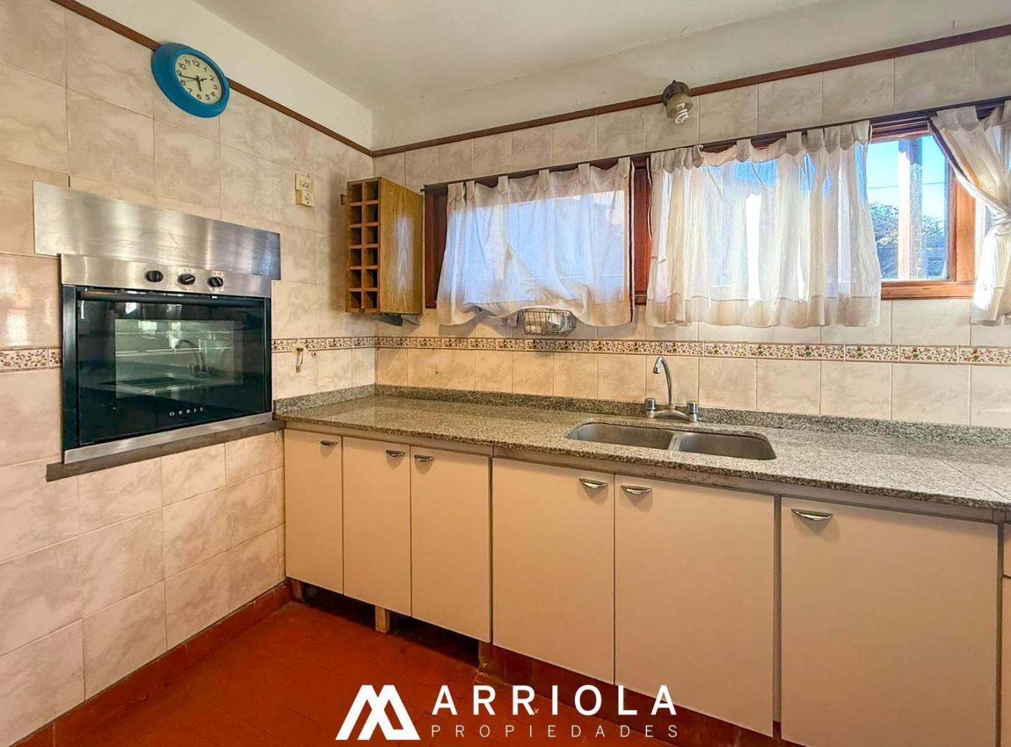 Foto de Casa de 3 ambientes con Garage, Trotadora, Quincho y Parque en La, imagen 5