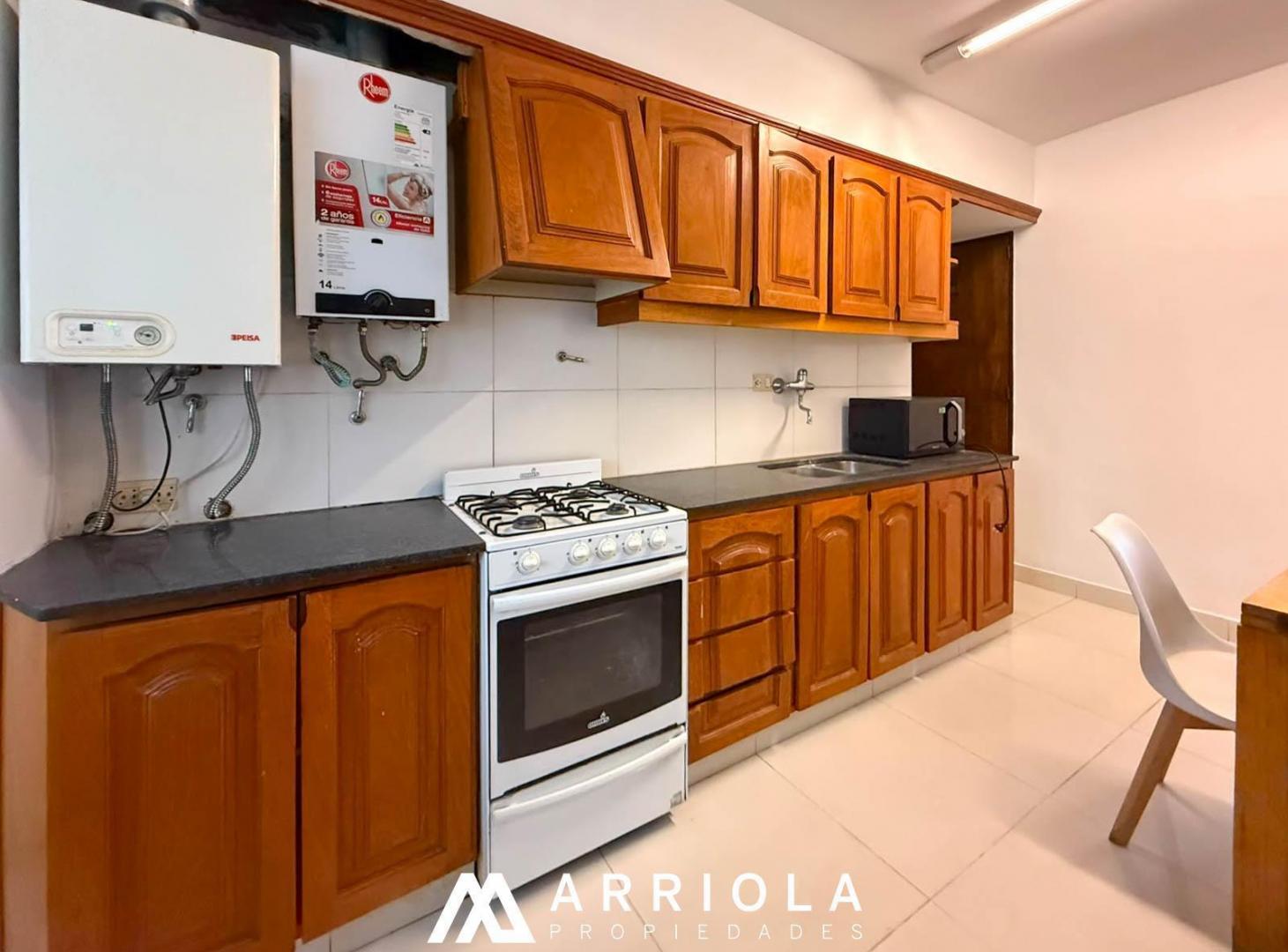 Foto de Piso de 4 ambientes con cochera doble. Muebles., imagen 2