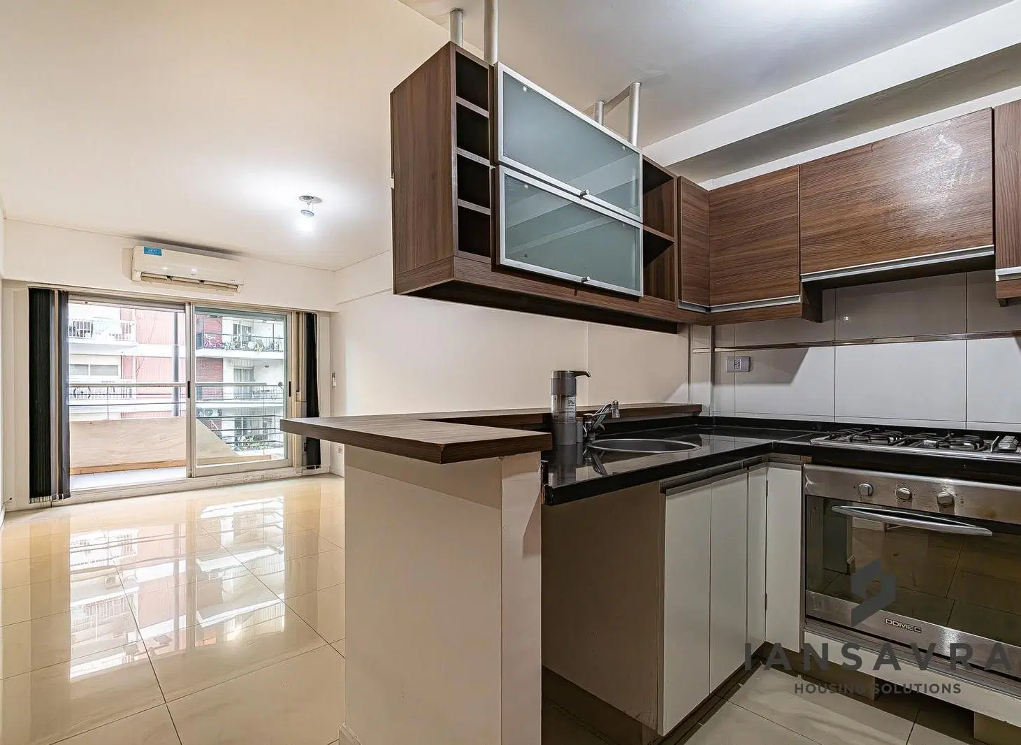 Venta 2 AMB con balcón y patio CABALLITO, CABA 3