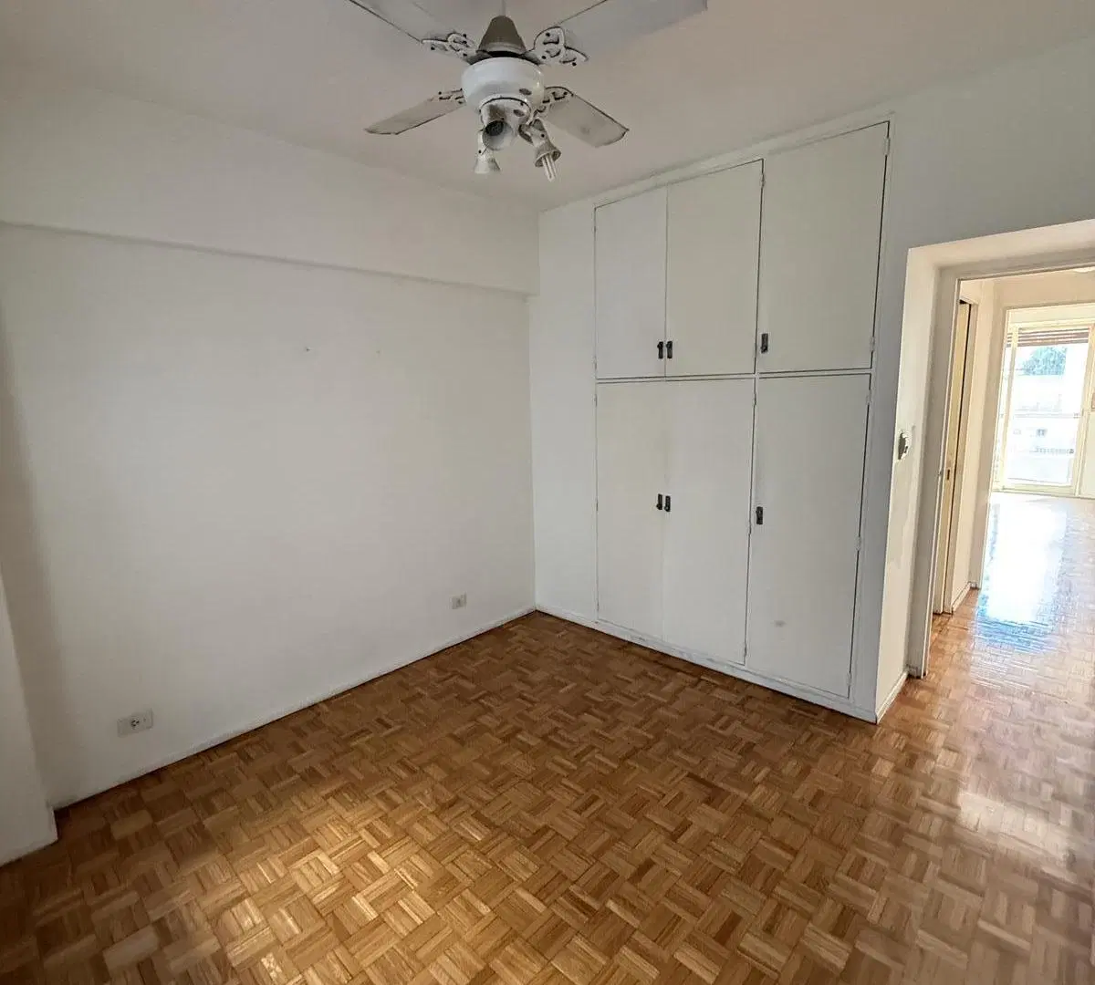 3 ambientes al frente | Muy Luminoso | Piso alto | Balcón corrido | Cochera opcional 5