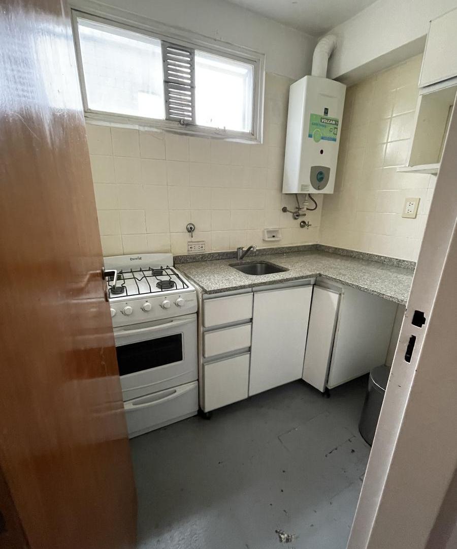 Foto de ALQUILER | Monoambiente con balcón y vista abierta en Recoleta, imagen 3
