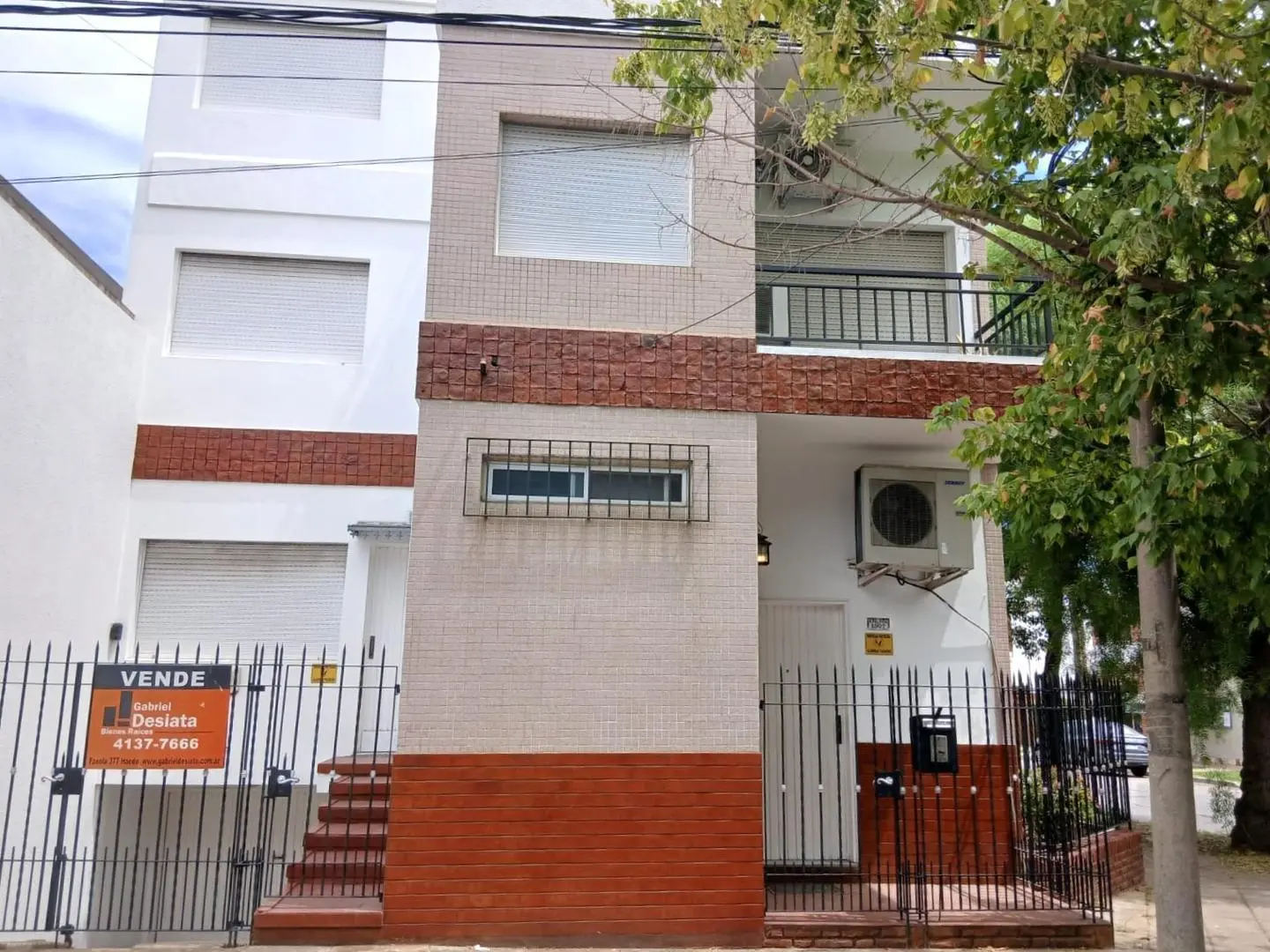 Casa en venta 4 Ambientes Garaje Patio El Palomar 2