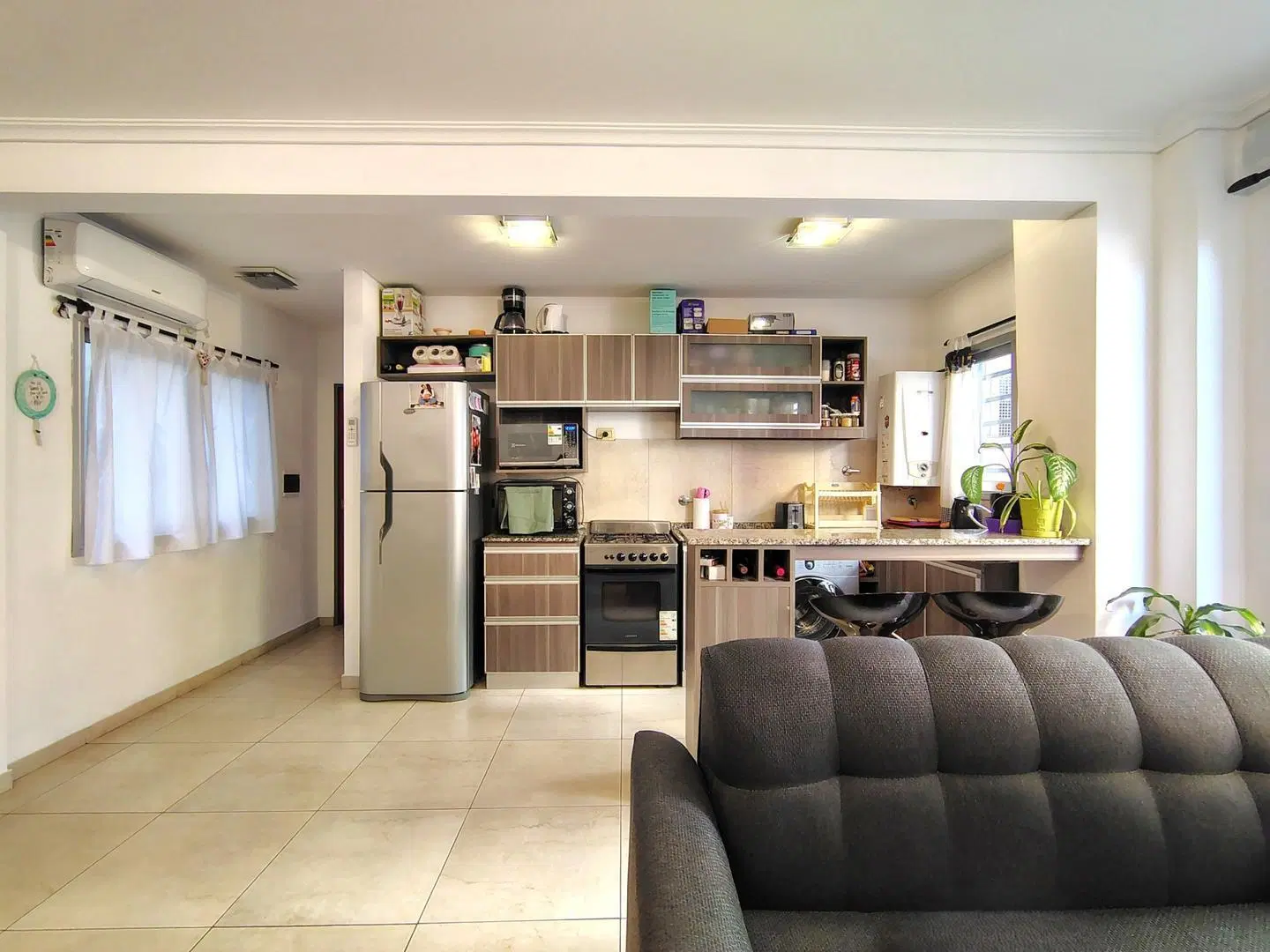 Depto semipiso 2 Ambientes en Venta con balcón Morón Sur 2