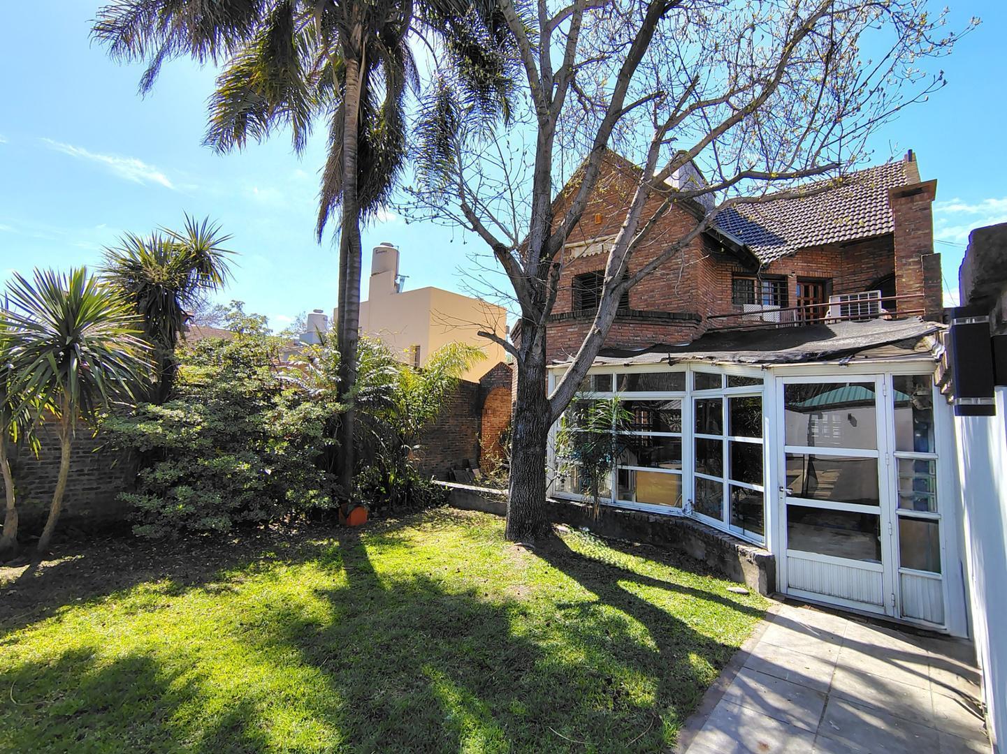 Foto de Chalet en Venta 4 Ambientes Haedo B° Guemes Parque piscina, imagen 1
