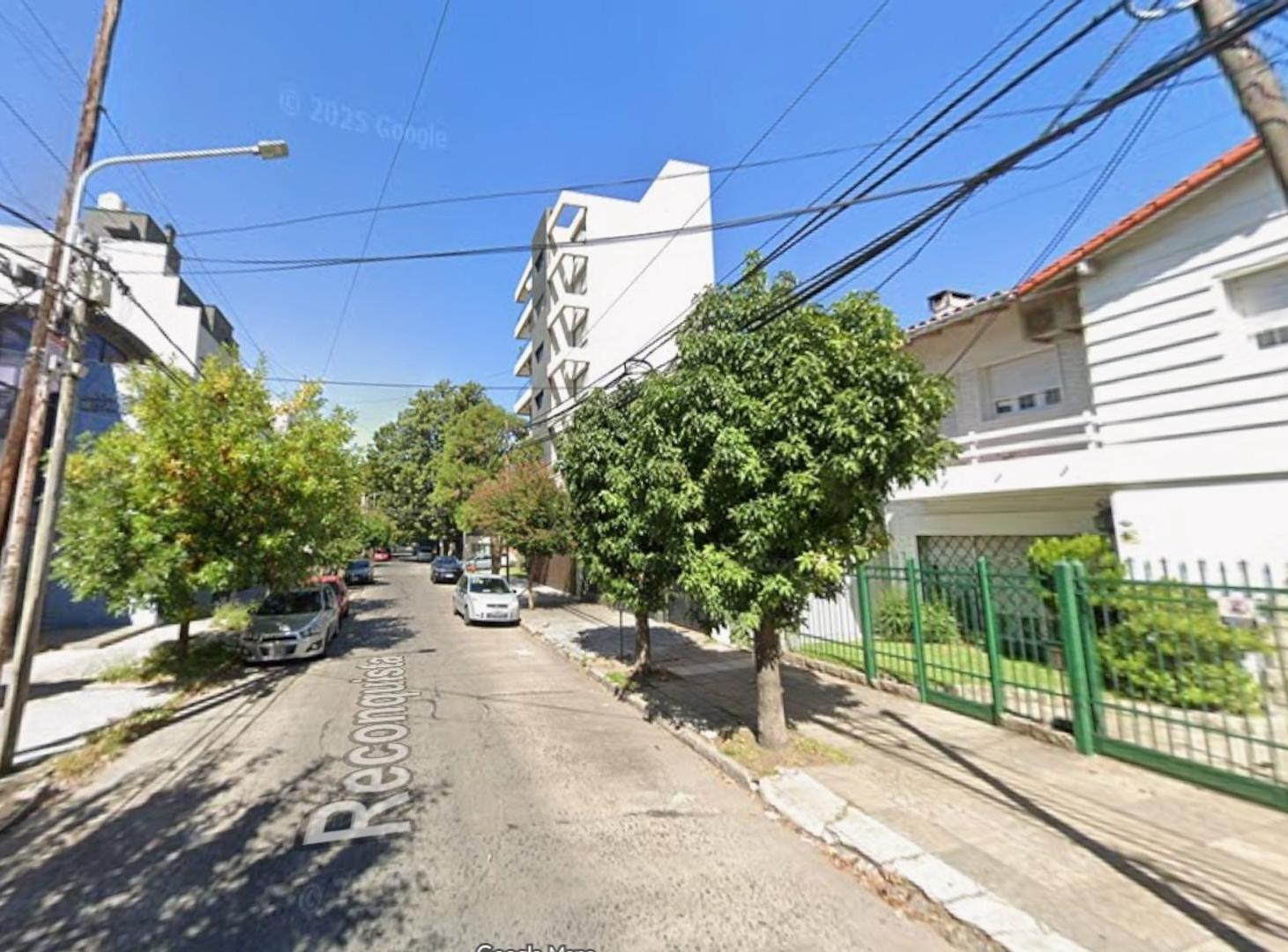 Foto de PROMOCION!! 2 AMB CON BALCÓN EDIFICIO DE CATEGORÍA HAEDO, imagen 2