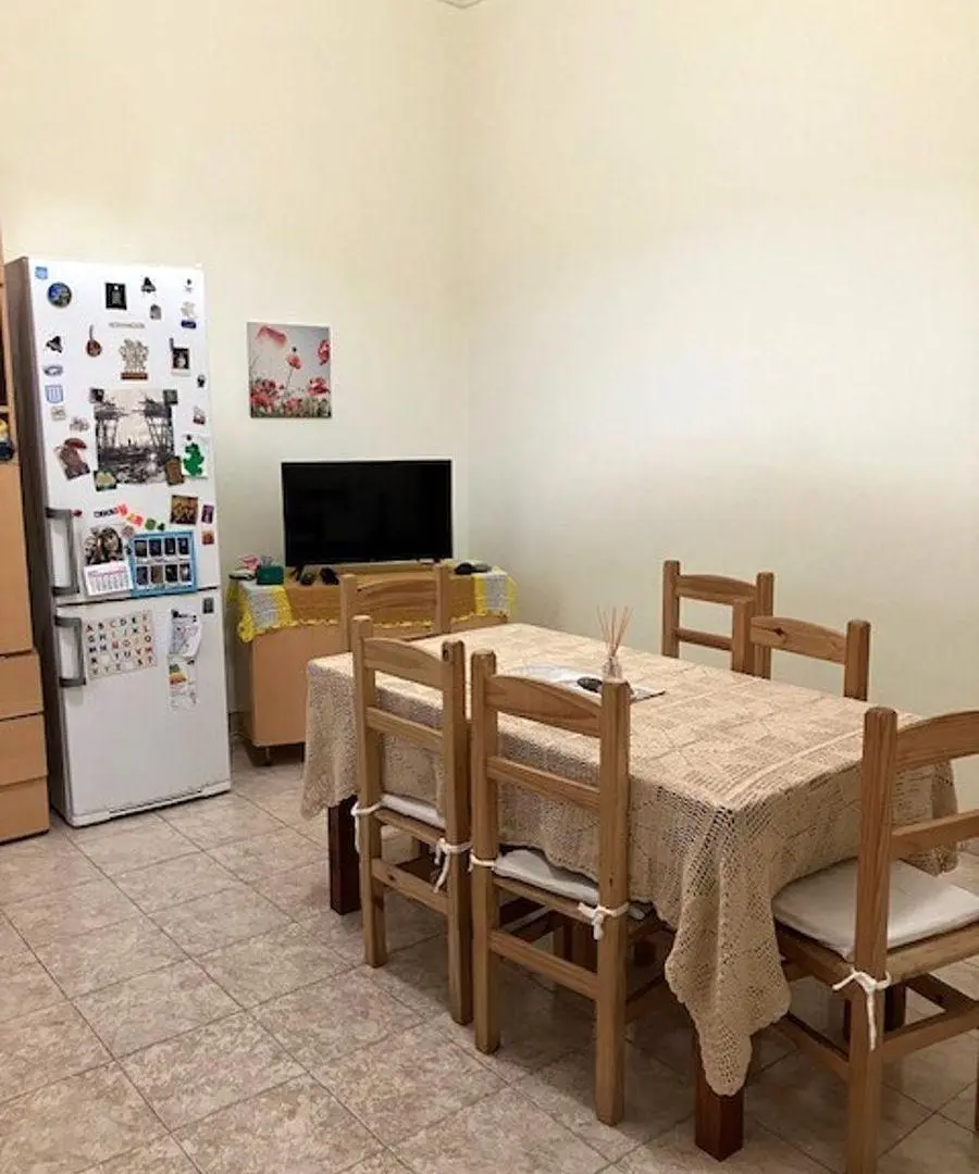 Casa en terreno propio con local en venta Barracas 2