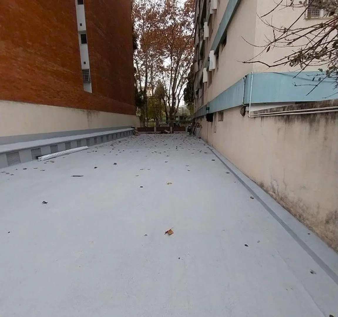 2 ambientes con balcón y cochera en venta Barrio Flores 1