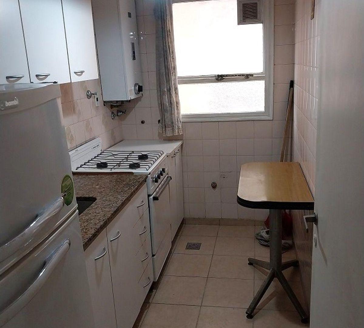 Foto de 2 ambientes con balcón y cochera en venta Barrio Flores - RESERVADO, imagen 5