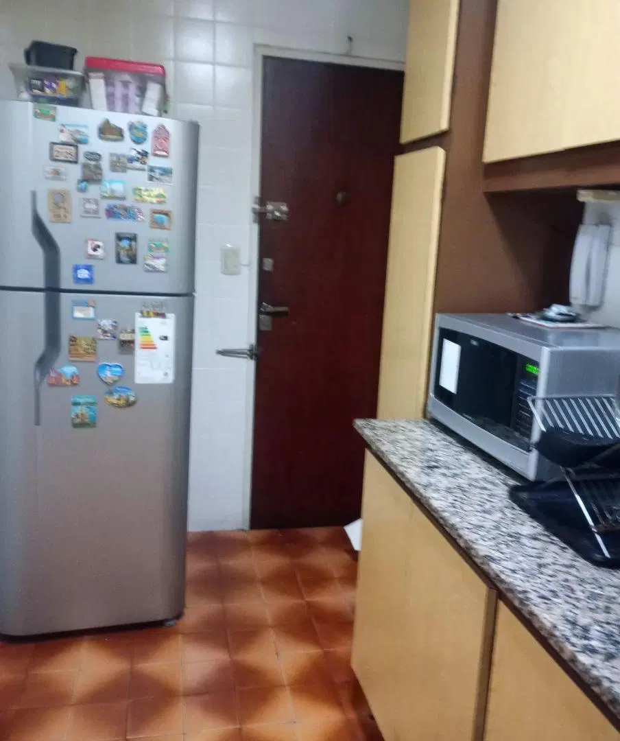 4 ambientes al frente con balcón corrido y cochera en venta - Barrio La Boca 1