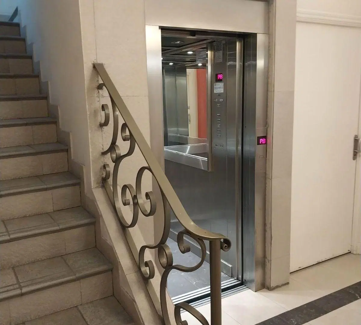 2 ambientes al frente con balcón - Edificio con amenities en venta Barracas 1