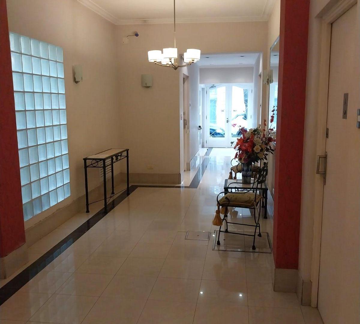2 ambientes al frente con balcón - Edificio con amenities en venta Barracas