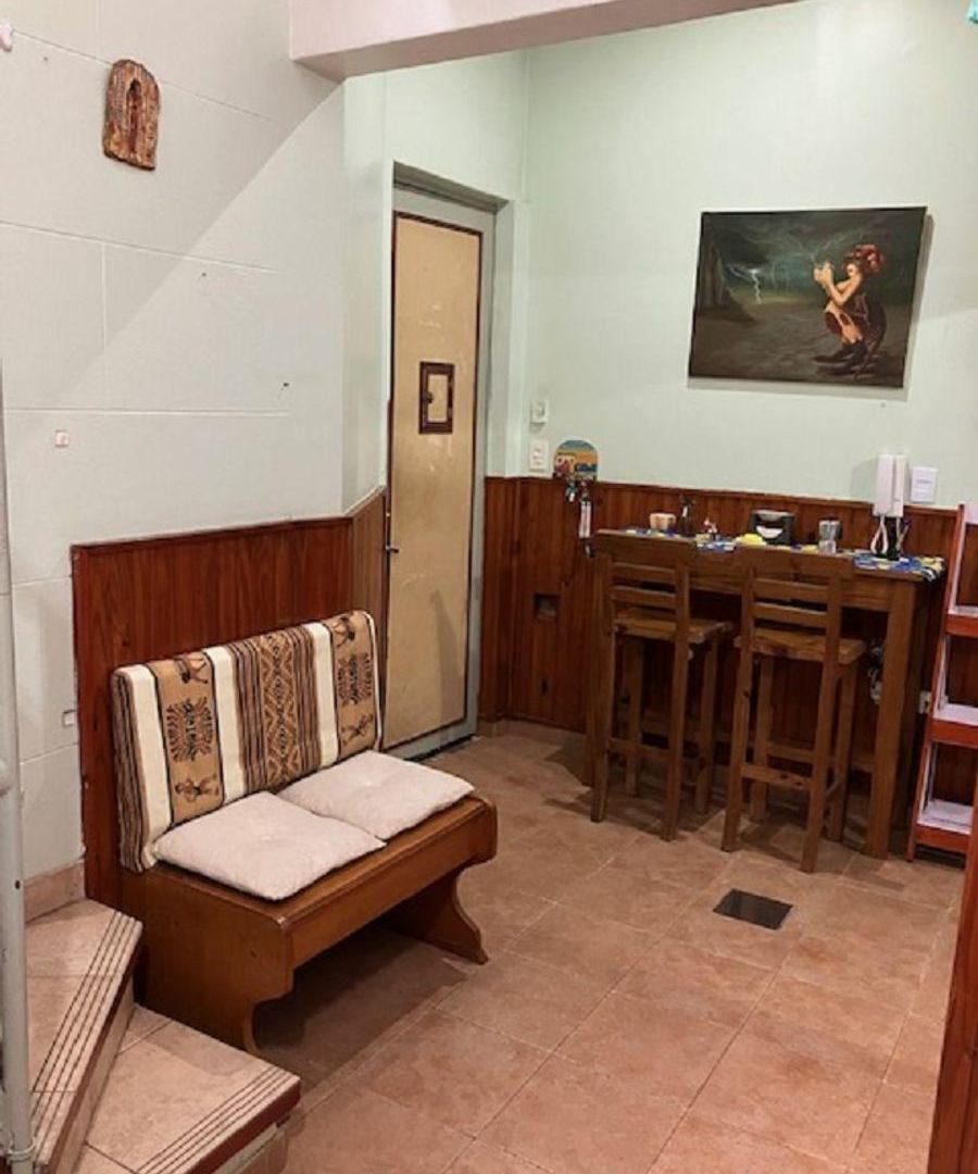 Foto de PH 3 ambientes con dependencia con terraza propia y parrilla en venta, imagen 2