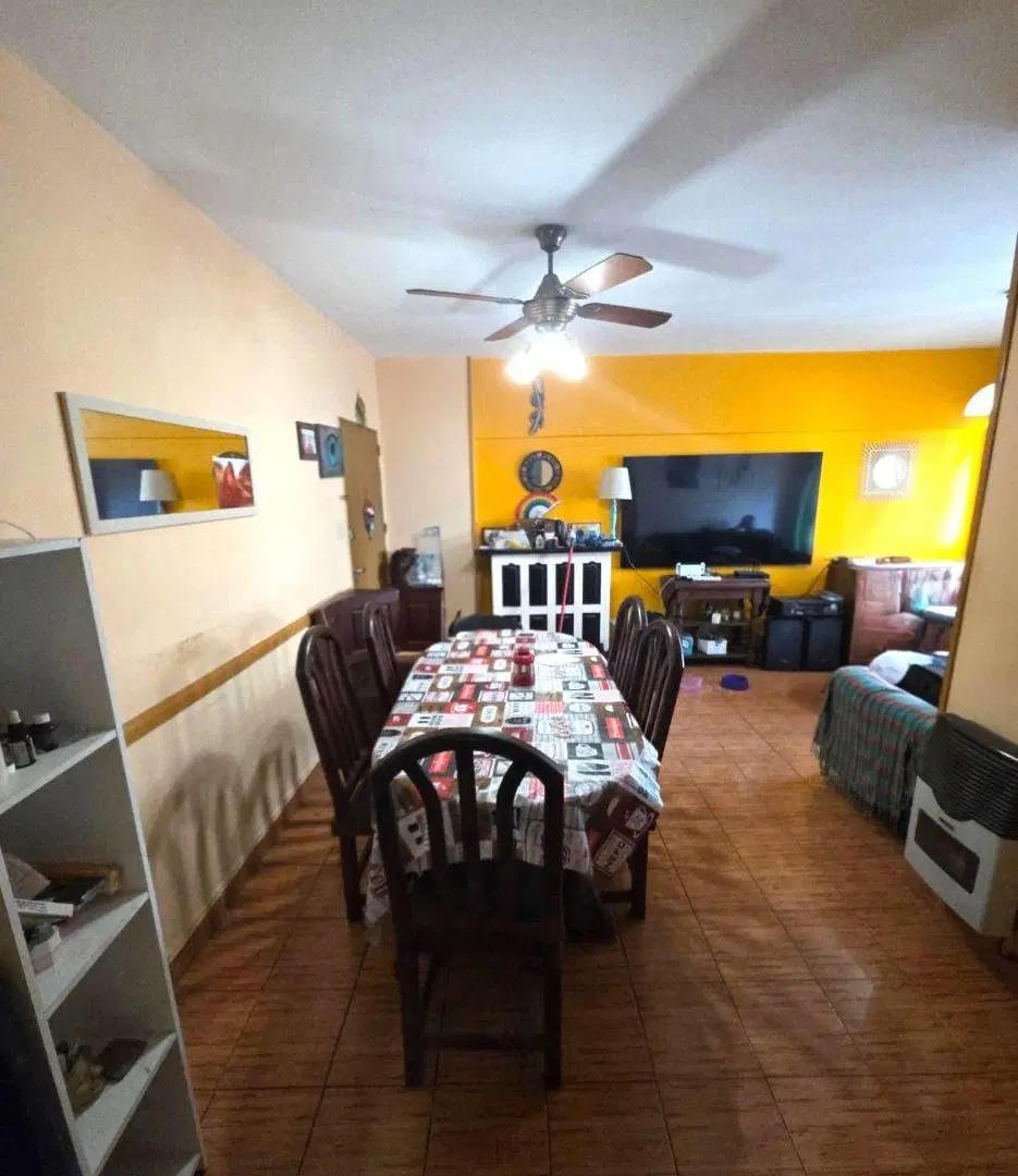4 ambientes con balcón en venta - La Boca 3