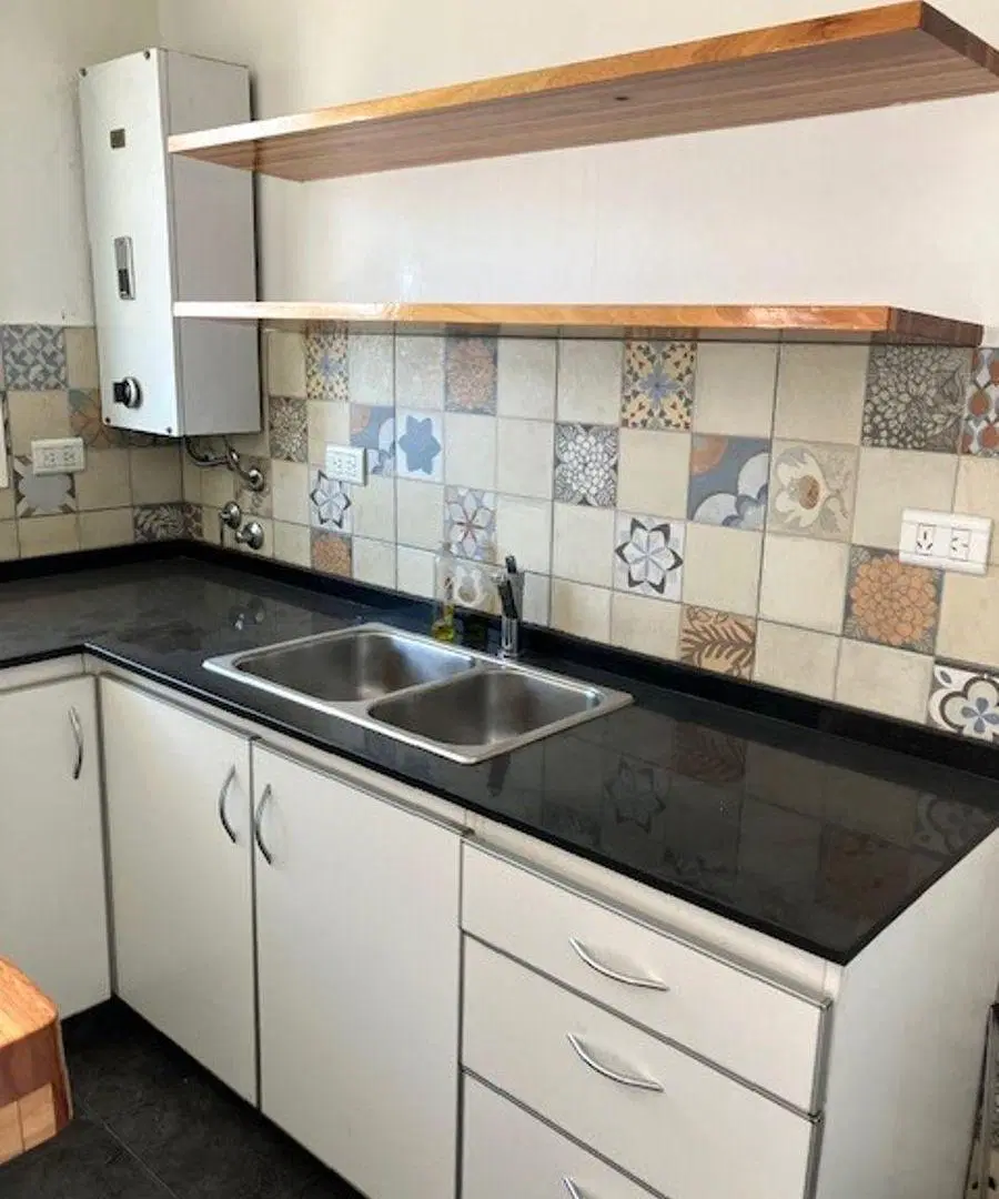 2 ambientes al contrafrente con balcón en venta Barrio San Cristobal 1