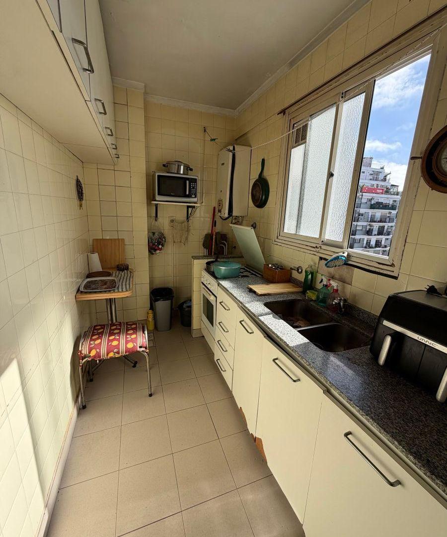 Foto de 2 ambientes al contrafrente sobre avenida Martín García en venta, imagen 2