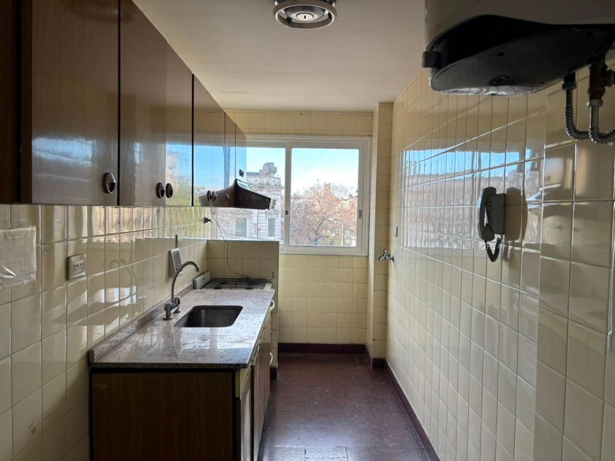 Foto de 3 ambientes al frente con dos balcones en venta Barrio La Boca, imagen 2