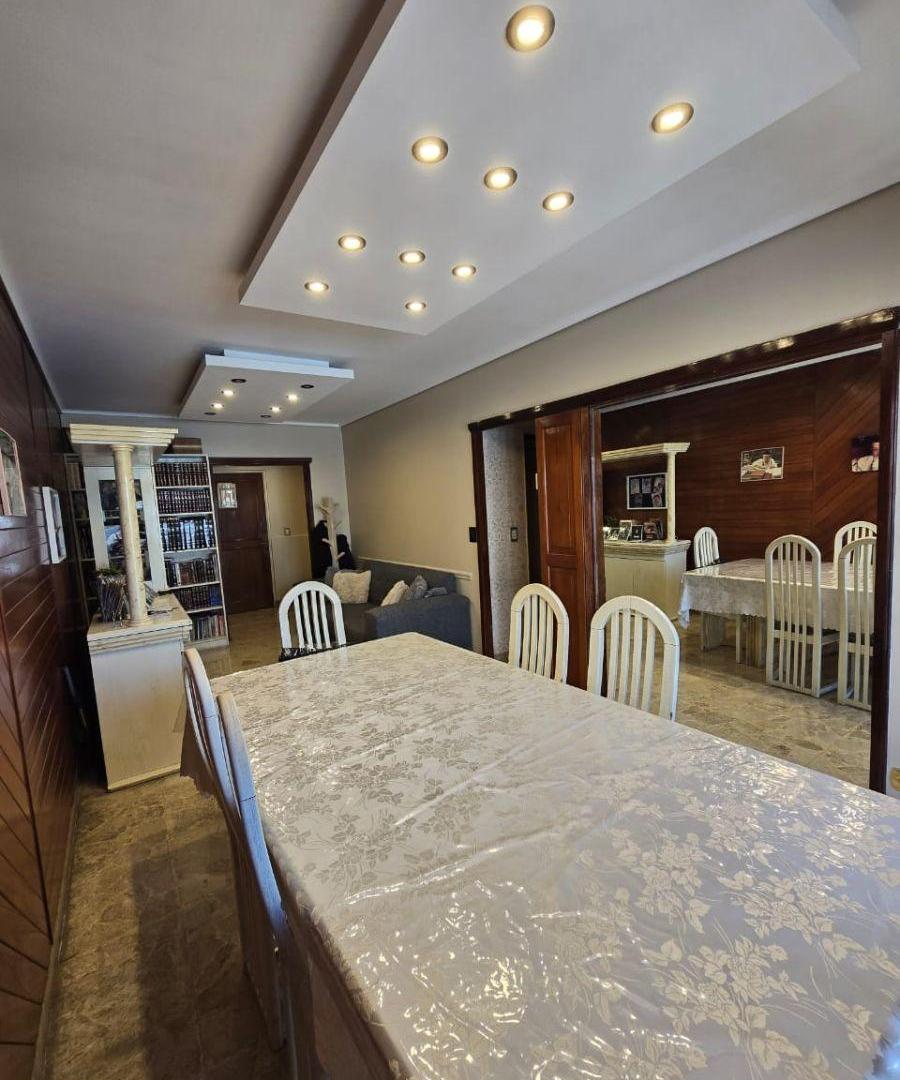 Foto de 4 ambientes con dependencia con balcón corrido en venta Barracas, imagen 3