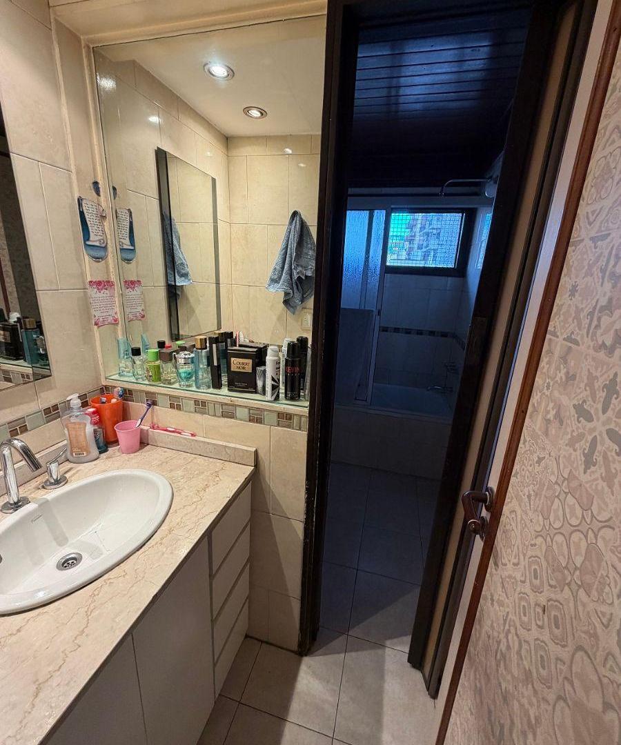 Foto de 4 ambientes con dependencia con balcón corrido en venta Barracas, imagen 1