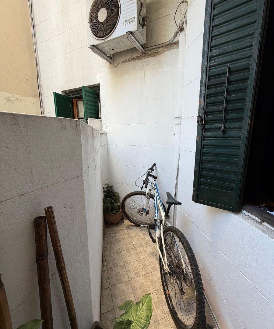 Foto de 4 ambientes al contrafrente en venta barrio Barracas sobre avenida, imagen 5