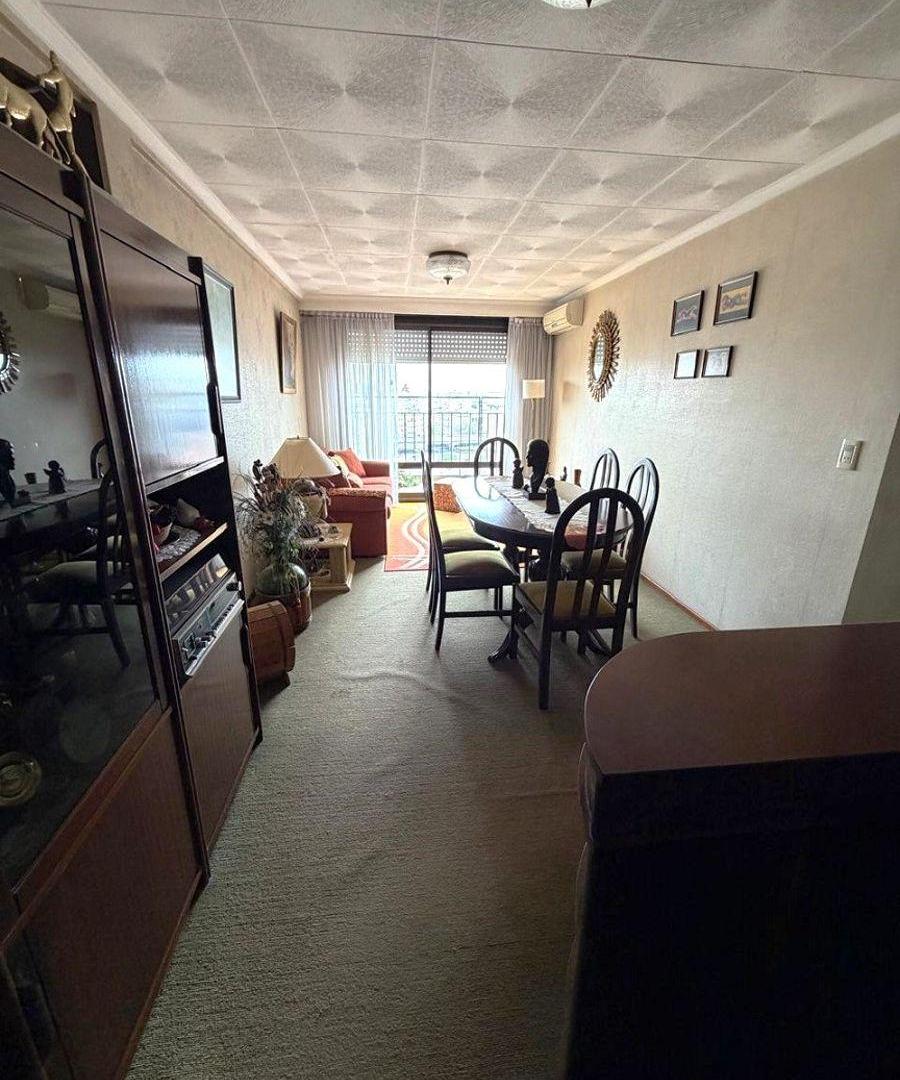 Foto de 5 ambientes al frente con balcón en venta Barrio Constitución, imagen 2