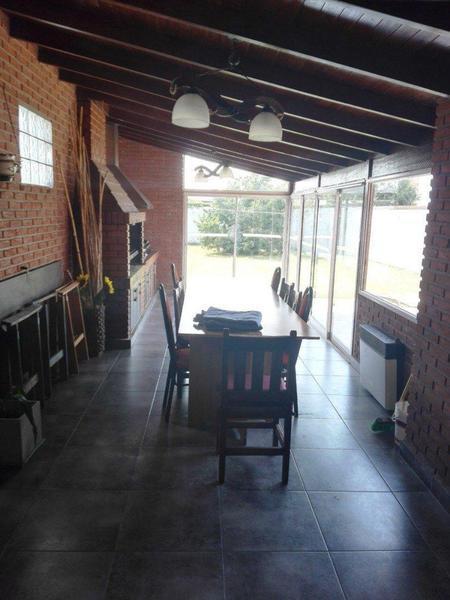 Venta Chalet 6 Ambientes Garage Patio 1
