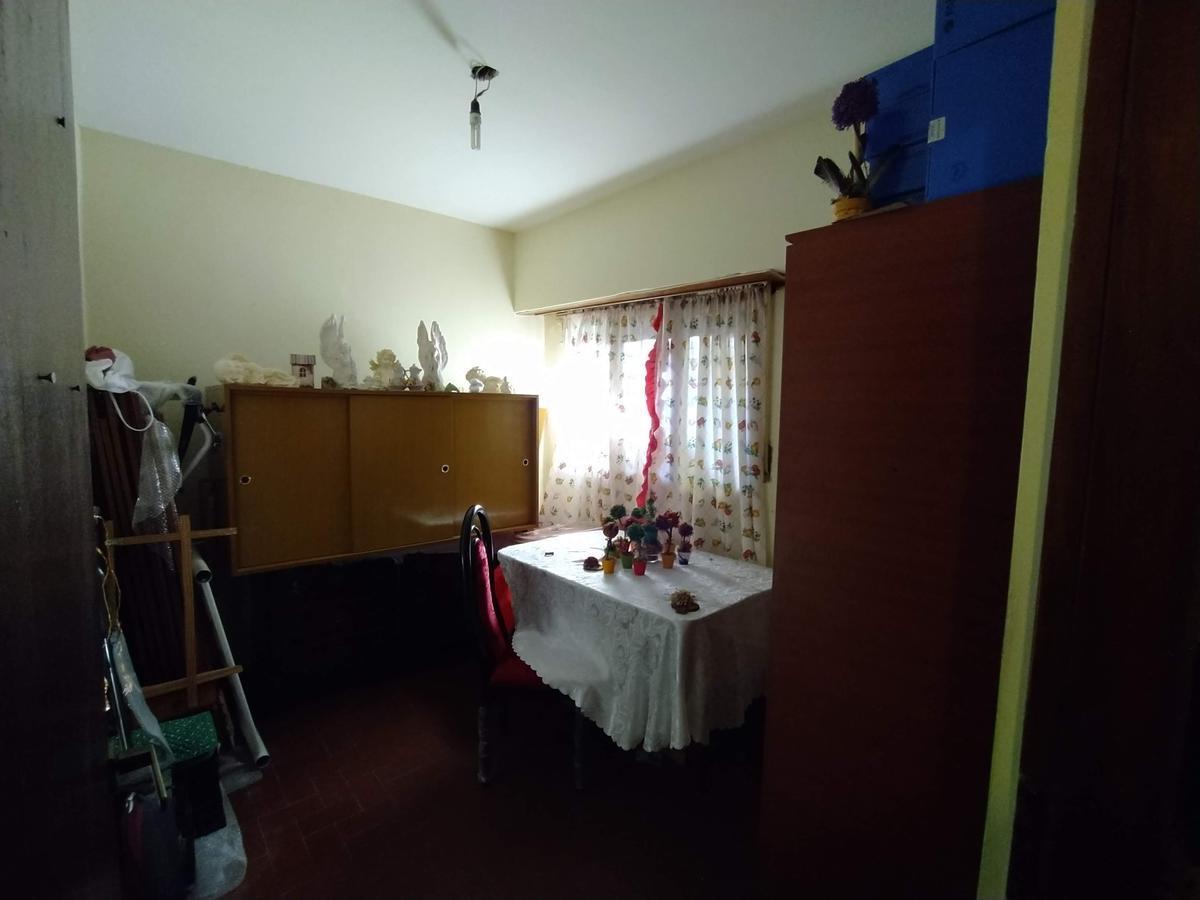 Foto de Venta Casa 4 Ambientes Dos Departamento al fondo, imagen 5