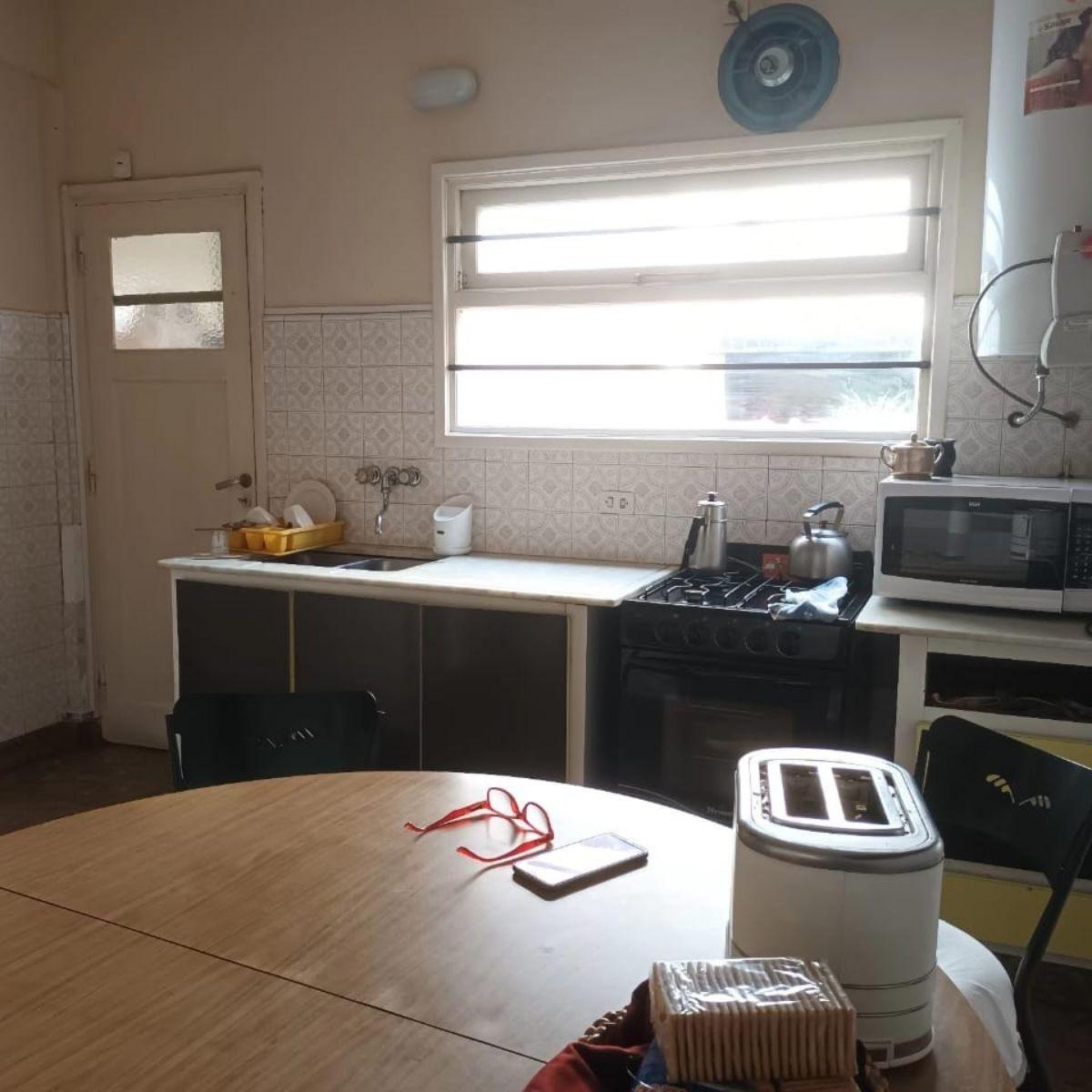 Venta Casa Zona Guemes 4 Ambientes 4