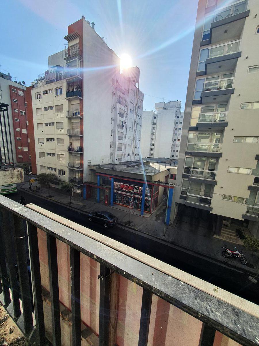 Venta Departamento 3 Ambientes Con Balcón Cochera
