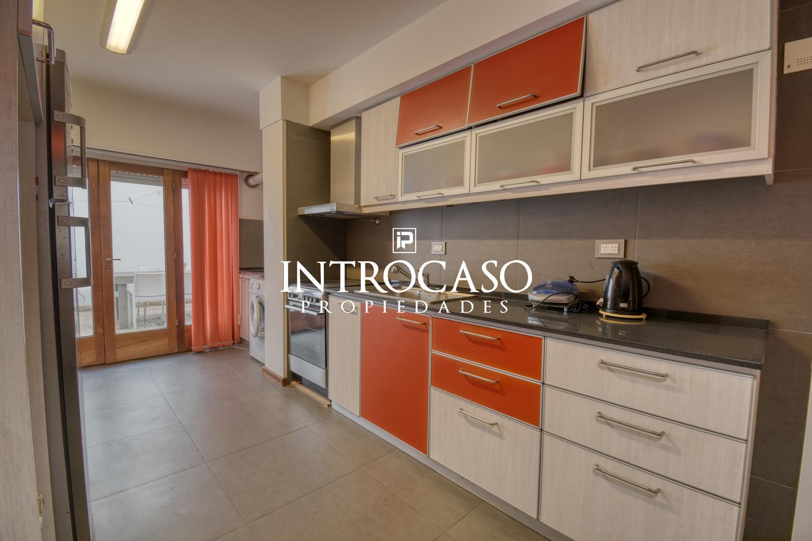 Venta Permuta Departamento Reciclado 3 Ambientes Moderno Balcon Patio Cochera
