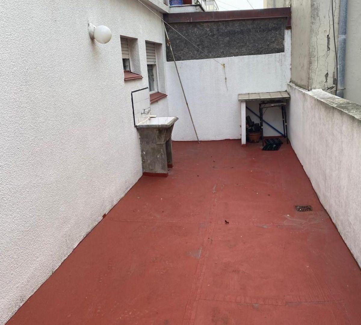 Foto de Venta Departamento 2 ½ Patio Terraza Vista Parcial Mar, imagen 3