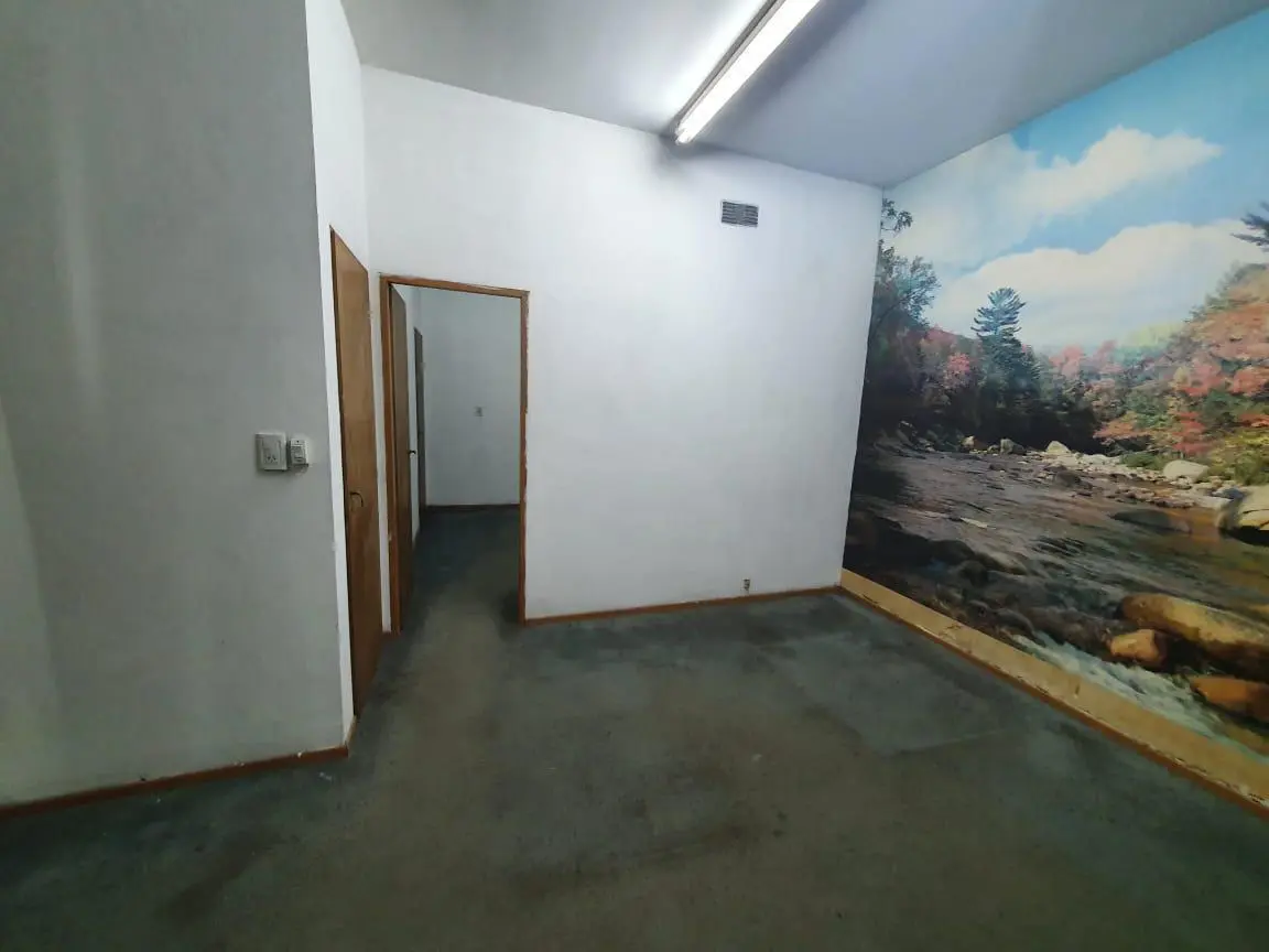 Alquiler 36 Meses Local En Galeria 4