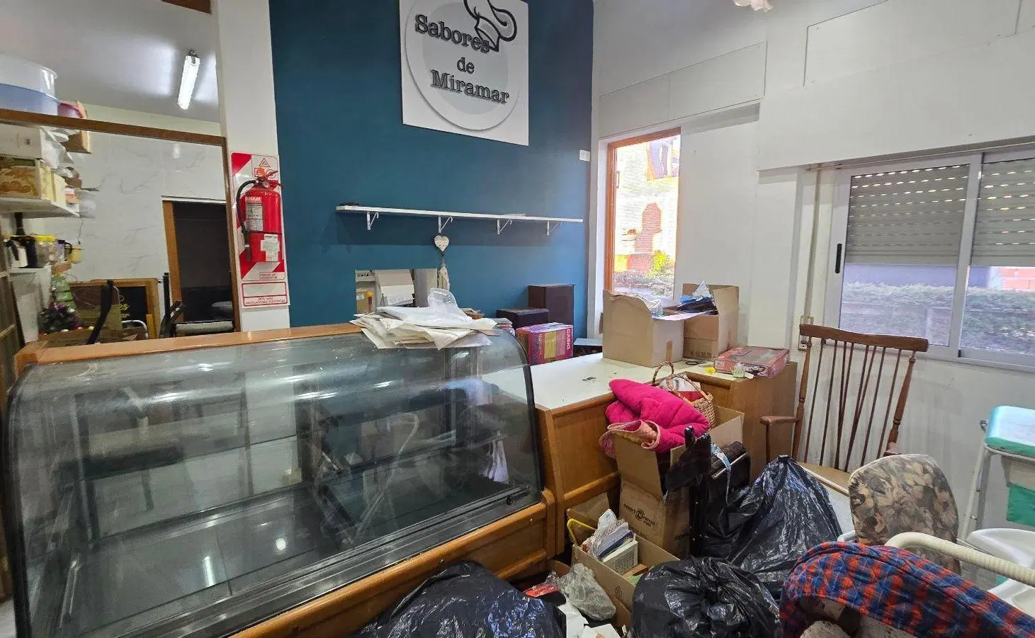 Venta o Permuta Casa Local y Departamento en block 5