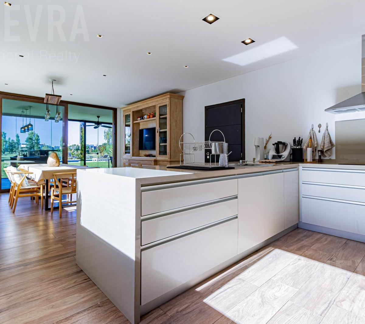 Espectacular casa en venta en Nordelta El Golf