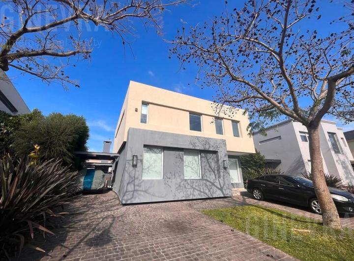 Casa en Venta en Los Lagos Nordelta 3