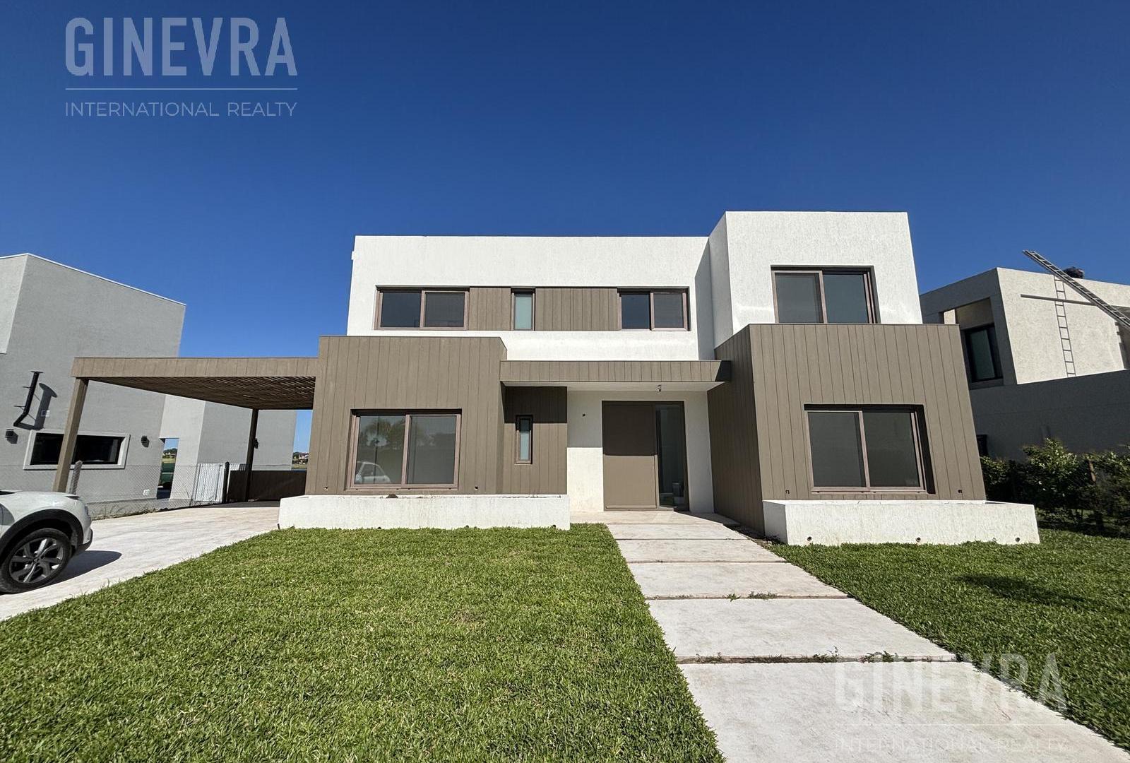 Casa en venta en Santa Ana Villanueva