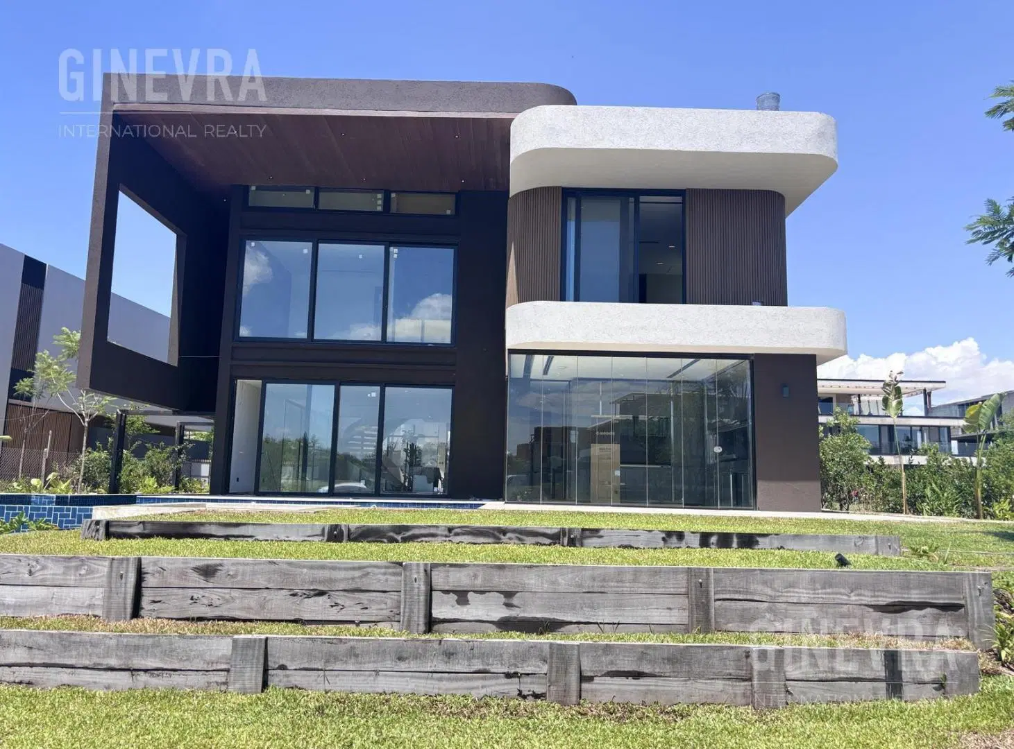 Casa en Venta y Alquiler en El Yacht Nordelta 5
