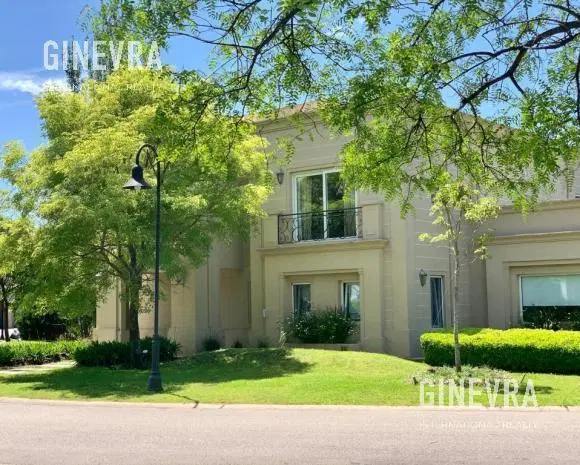 Hermosa casa en venta y en alquiler en Nordelta, el Golf 3